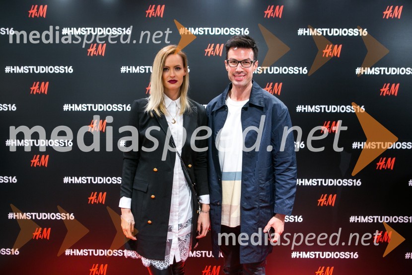  Tjaša  Kokalj Jerala, manekenka, voditeljica;  Danilo Drobnjak, vodja odnosov z javnostmi H&MH&M studio S/S 2016, predstavitev kolekcije z znanimi Slovenci