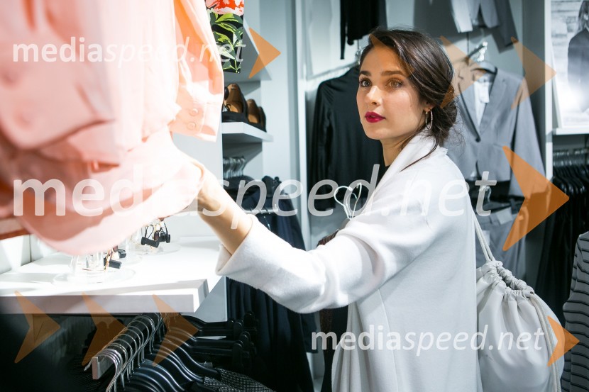  Saša Pavlin Stošić, igralkaH&M studio S/S 2016, predstavitev kolekcije z znanimi Slovenci