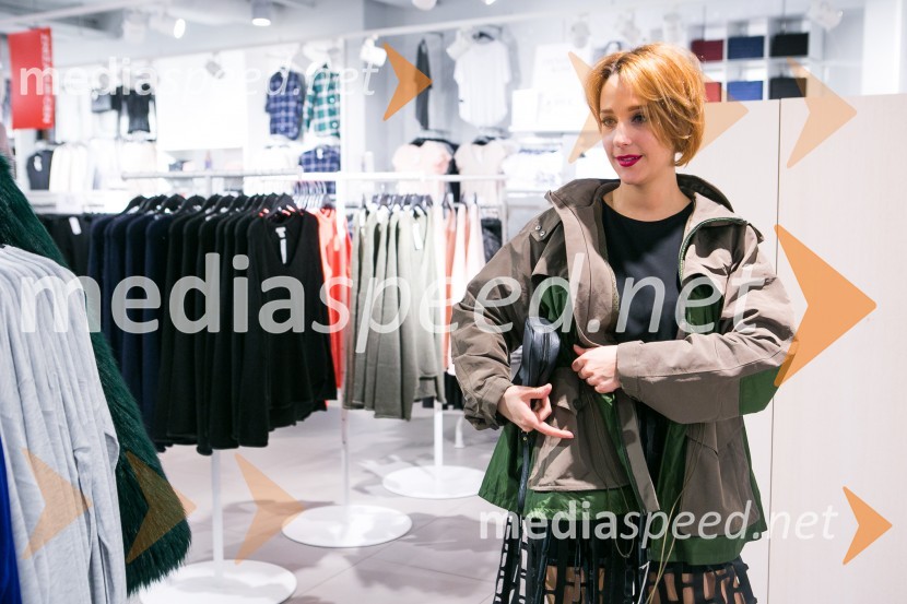  Andrea  Pavlin Stošić, umetnica ličenjaH&M studio S/S 2016, predstavitev kolekcije z znanimi Slovenci