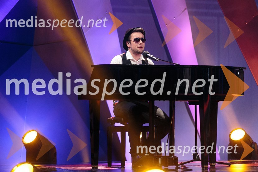  Alex Volasko, pevecEMA 2016: Zmagovalka je ManuElla