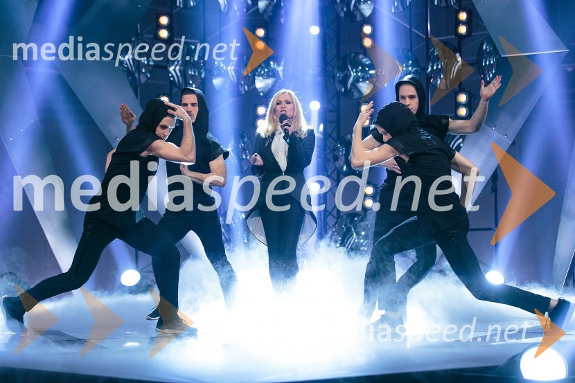  Nuša Derenda, pevkaEMA 2016: Zmagovalka je ManuElla