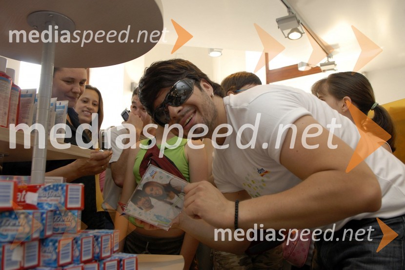 Toše Proeski, pevecToše Proeski: v spomin na tragično preminulega pevca