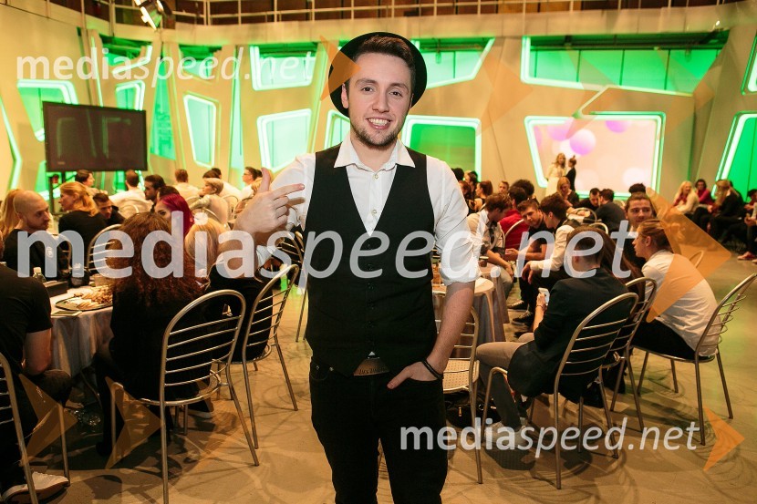  Alex Volasko, pevecEMA 2016: Zmagovalka je ManuElla