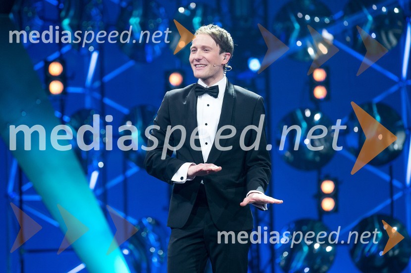  Klemen Slakonja, igralec, komik in TV voditeljEMA 2016: Zmagovalka je ManuElla