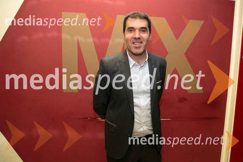  Mario Galunič, odgovorni urednik, Razvedrilni program TV SlovenijaEMA 2016: Zmagovalka je ManuElla