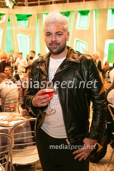  Nejc Simšič, novinarEMA 2016: Zmagovalka je ManuElla