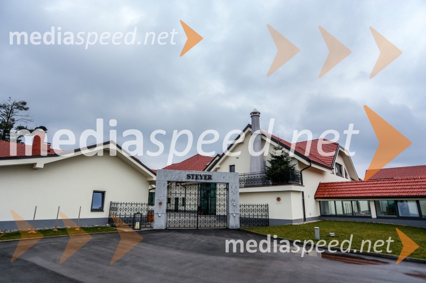 Posestvo SteyerSteyerjevi okusi na prestopni dan s Tomažem Kavčičem in Petrom Grašom