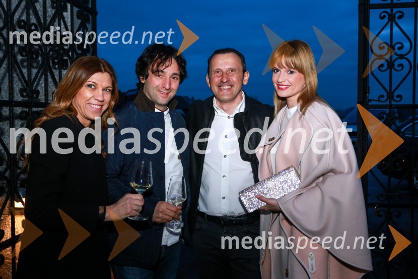  Flavia  Furios Kavčič, Dvorec Zemono;  Tomaž Kavčič, kuharski mojster, Pri Lojzetu, Zemono;  ... ;  ... Steyerjevi okusi na prestopni dan s Tomažem Kavčičem in Petrom Grašom