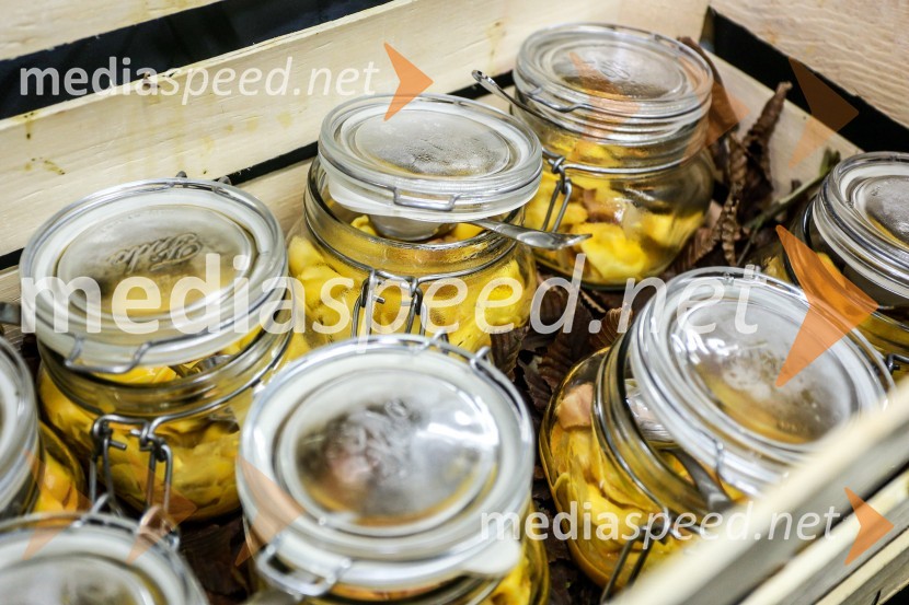 Steyerjevi okusi na prestopni dan s Tomažem Kavčičem in Petrom Grašom