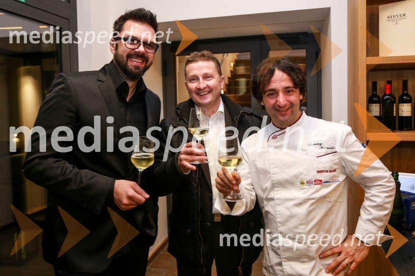  Petar Grašo, pevec;  Danilo Steyer,  Steyer Vina;  Tomaž Kavčič, kuharski mojster, Pri Lojzetu, ZemonoSteyerjevi okusi na prestopni dan s Tomažem Kavčičem in Petrom Grašom