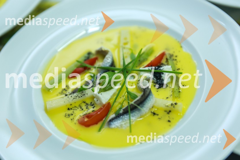 Steyerjevi okusi na prestopni dan s Tomažem Kavčičem in Petrom Grašom