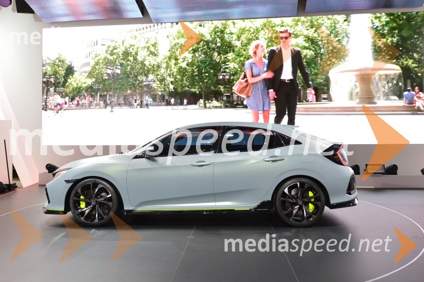 86. avtomobilski salon Ženeva 2016