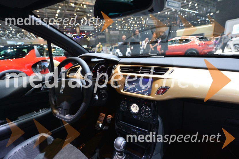 DS 3 Cabrio Performance86. avtomobilski salon Ženeva 2016