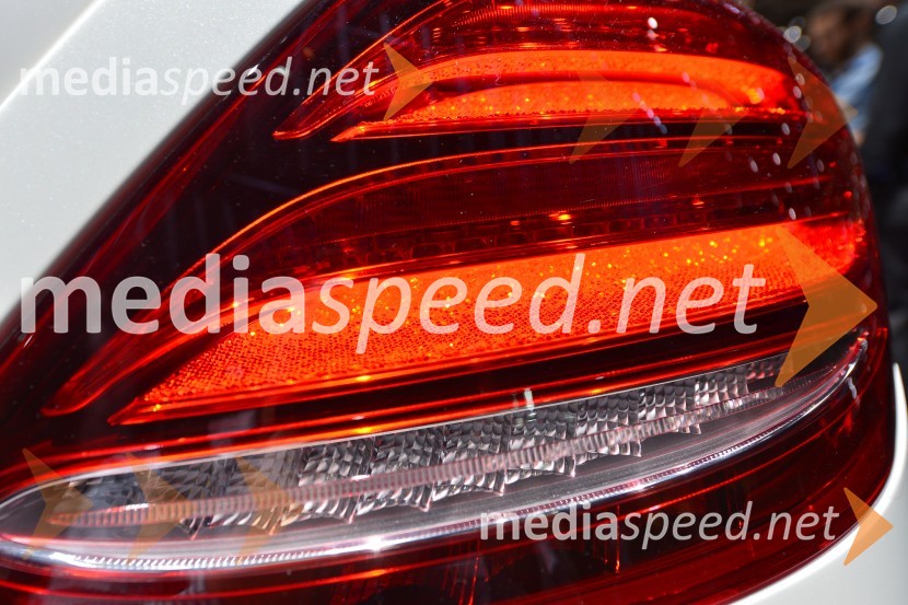 Mercedes-Benz E350 e86. avtomobilski salon Ženeva 2016