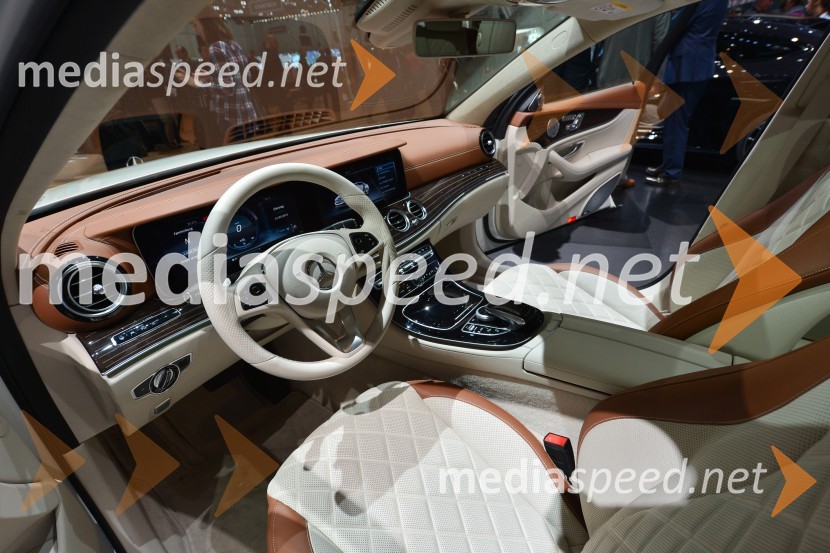 Mercedes-Benz E350 e86. avtomobilski salon Ženeva 2016