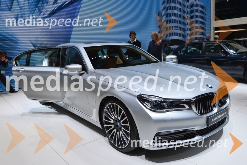 BMW 740Le xDrive86. avtomobilski salon Ženeva 2016