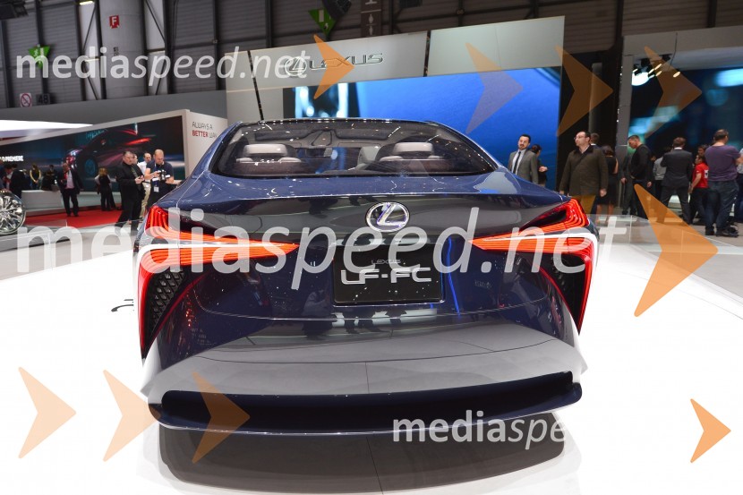 Lexus LF-FC86. avtomobilski salon Ženeva 2016
