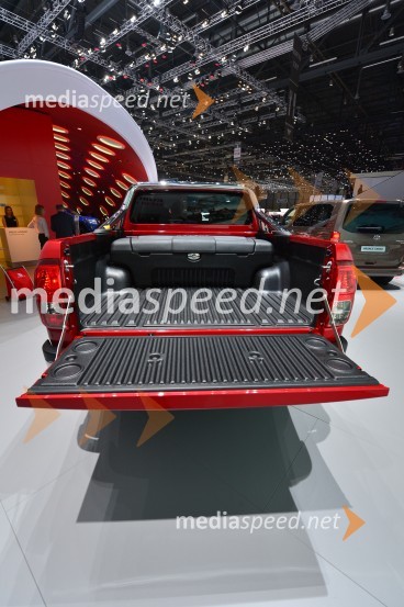 Toyota HiLux86. avtomobilski salon Ženeva 2016