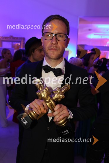  Klemen Slakonja, igralec, komik in TV voditeljKlemen Slakonja in vsi njegovi obrazi