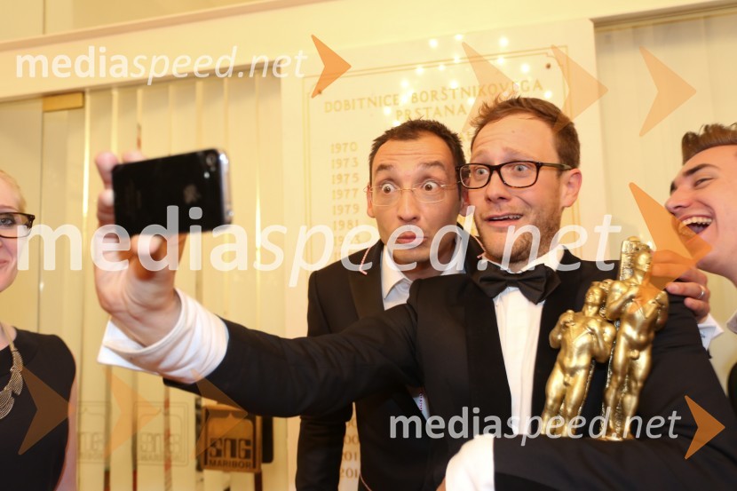  Tadej Toš, igralec, komik in TV voditelj;  Klemen Slakonja, igralec, komik in TV voditeljKlemen Slakonja in vsi njegovi obrazi