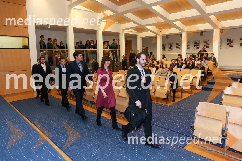  dr. Andrej Cupar, Fakulteta za strojništvo, Univerza v Mairboru;  dr. Tomaž Irgolič, Fakulteta za strojništvo, Univerza v Mariboru; dr. dr. Matej Paulič, Fakulteta za strojništvo, Univerza v Mariboru;  dr. Verena Rosič Feguš, Pravna fakulteta, Univerza v Mariboru;  dr. Miha Šepec, Pravna fakulteta, Univerza v MariboruPromocija doktorjev znanosti UM, marec 2016