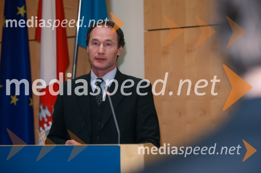  izr. prof. dr. Zoran  Stjepanović, Fakulteta za strojništvo, Univerza v MariboruPromocija doktorjev znanosti UM, marec 2016