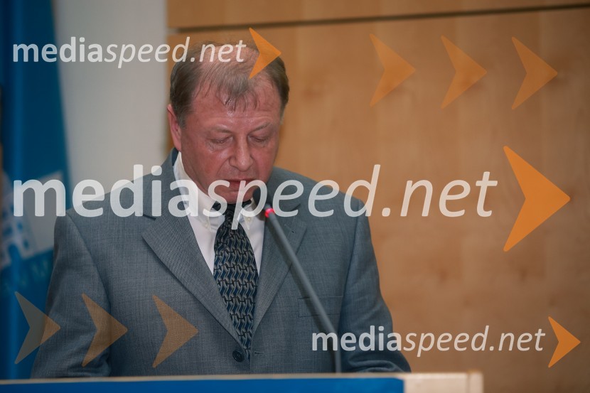 prof. dr. Darko Goričanec, Univerza v Mariboru, Fakulteta za kemijo in kemijsko tehnologijo Promocija doktorjev znanosti UM, marec 2016