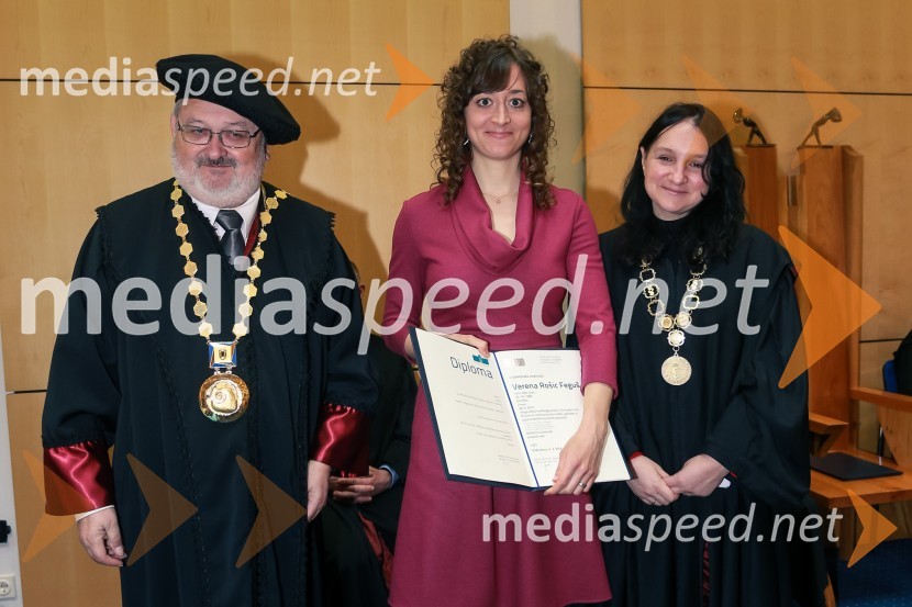 prof. dr. Igor Tičar, rektor, Univerza v Mariboru;  dr. Verena Rosič Feguš, Pravna fakulteta, Univerza v Mariboru;  izr. prof. dr.  Janja Hojnik, Prodekanica za raziskovalno dejavnost in mednarodne odnose, Pravna fakulteta, Univerza v MariboruPromocija doktorjev znanosti UM, marec 2016