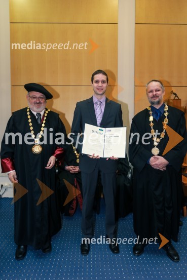 prof. dr. Igor Tičar, rektor, Univerza v Mariboru;  dr. Lucijan  Korošec, Fakulteta za elektrotehniko, računalništvo in informatiko, Univerza v Mariboru; prof. dr. Borut  Žalik, dekan, Fakulteta za elektrotehniko, računalništvo in informatiko, Univerza v MariboruPromocija doktorjev znanosti UM, marec 2016