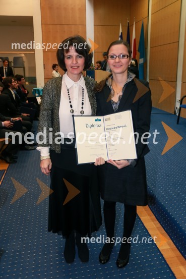 prof. dr. Marjana Simonič, Fakulteta za kemijo in kemijsko tehnologijo, Univerza v Mariboru;  dr. Aleksandra  Petrovič, Fakulteta za kemijo in kemijsko tehnologijo Univerze v MariboruPromocija doktorjev znanosti UM, marec 2016