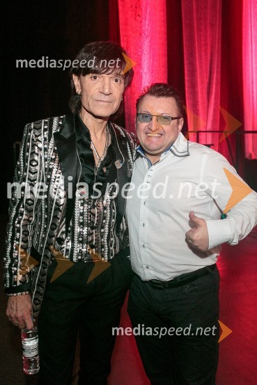  Jasmin Stavros, pevec;  ... Aktualov dan žena 2016