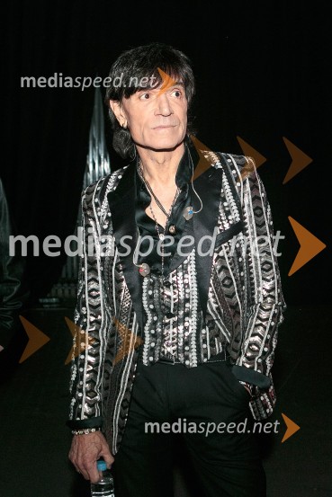  Jasmin Stavros, pevecAktualov dan žena 2016