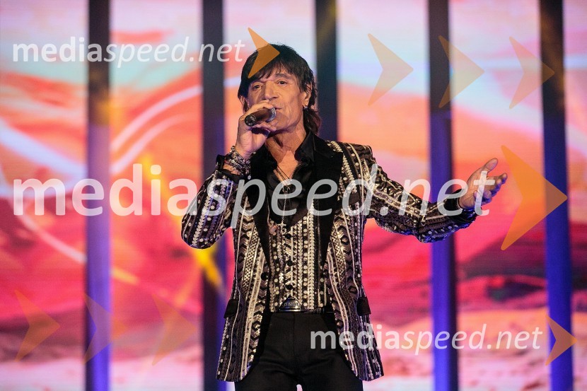  Jasmin Stavros, pevecAktualov dan žena 2016