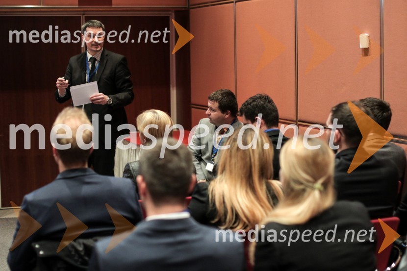  Bojan Ivanc, CFA, CAIA, vodja analitske skupine SKEP GZSCFA Institute Research Challenge 2016, lokalni finale