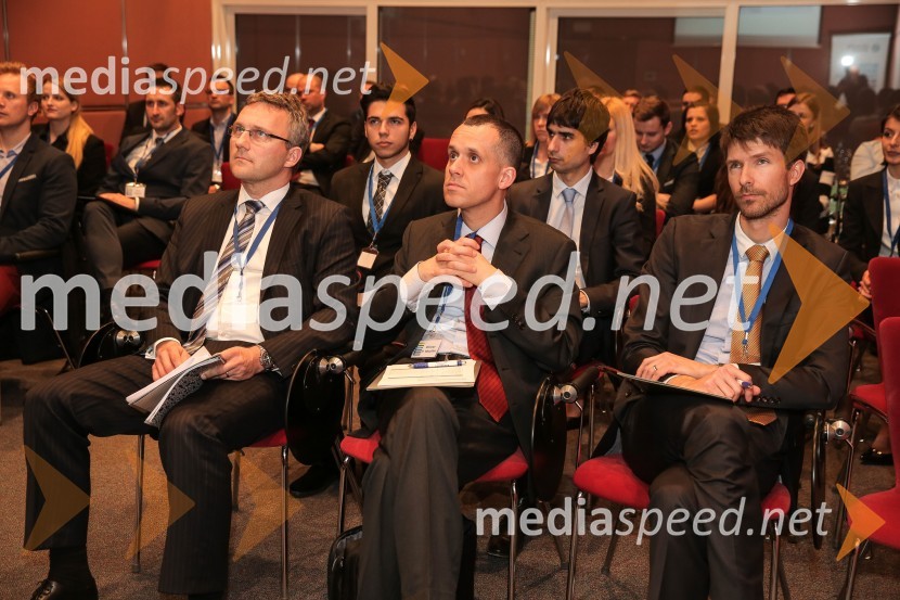 mag. Hrvoje Krstulović, predsednik uprave ZB Invest;  Olivier P. Mueller, CFA, CAIA, FRM, direktor na Credit Suisse;  Blaž Hribar, CFA, član uprave Pokojninske družbe ACFA Institute Research Challenge 2016, lokalni finale