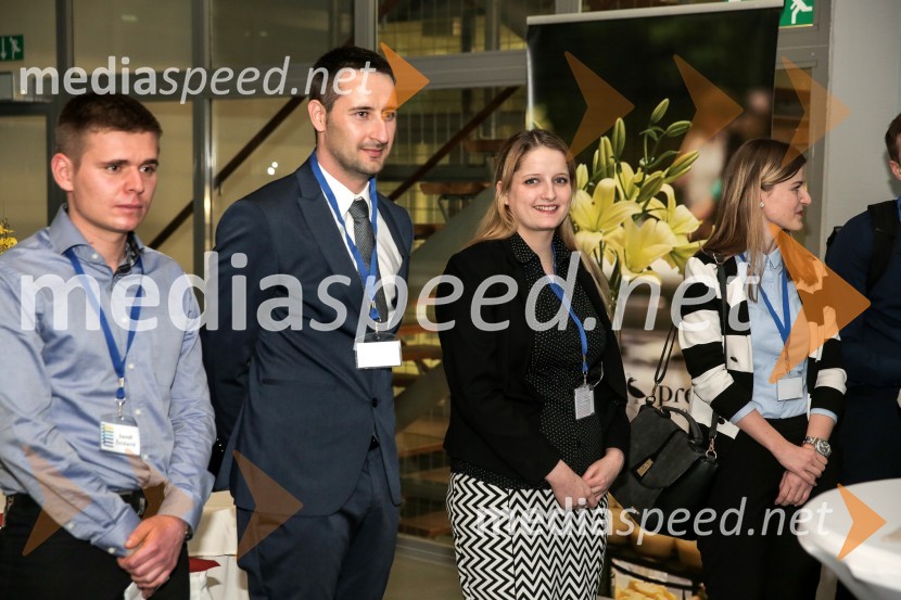  Sandi Žnidarič;  Jure Rogač, mentor ekipe iz EPF;  Martina LubšinaCFA Institute Research Challenge 2016, lokalni finale