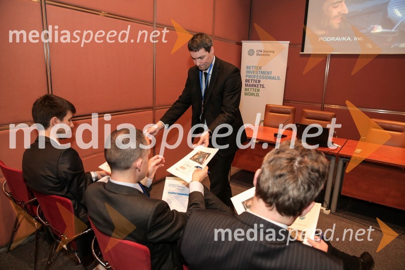  Bojan Ivanc, CFA, CAIA, vodja analitske skupine SKEP GZSCFA Institute Research Challenge 2016, lokalni finale