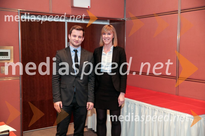  Grega  Kurent;  Nastja VidmarCFA Institute Research Challenge 2016, lokalni finale
