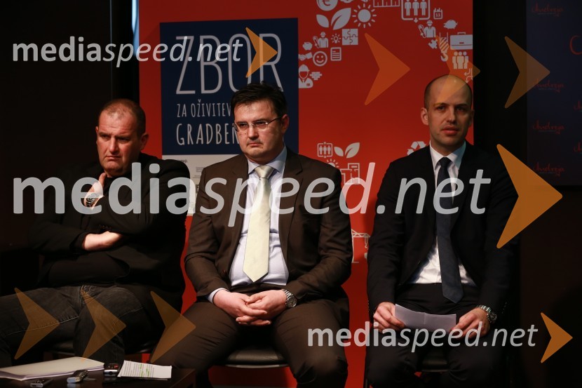  Blaž Miklavčič, predsednik uprave GH Holding d.d.;  Mirko Požar, predstavnik ZORG in predsednik Zbornice za gradbeništvo Slovenije;  Martin Gosenca, predsednik uprave podjetja CGPZbor za oživitev in razvoj gradbeništva, novinarska konferenca