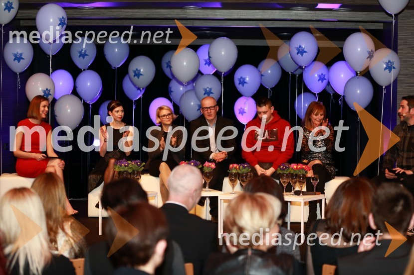  Nuša Lesar, novinarka in vodtieljica;  Petra Greiner Merlak, ustanoviteljica Zavoda 13; dr. Anja Kopač Mrak, ministrica za delo, družino in enake možnosti;  Ali Žerdin, urednik revije  Delo De facto in Sobotne priloge;  Rok Terkaj - Trkaj, raper;  Zvezdana  Mlakar, igralka;  Miha Šalehar, radijski voditeljOna 365 za leto 2015 je Maja Plaz