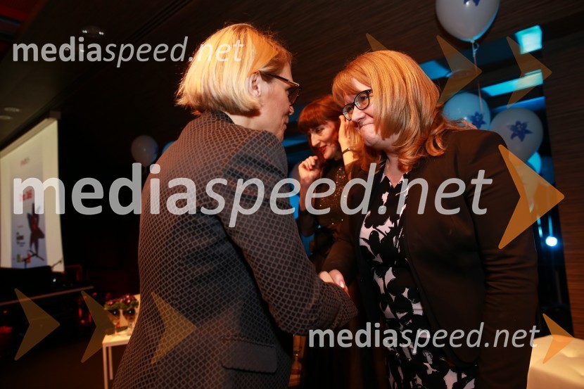 dr. Anja Kopač Mrak, ministrica za delo, družino in enake možnosti;  Maja Plaz, predsednica društva SOS-telefonOna 365 za leto 2015 je Maja Plaz