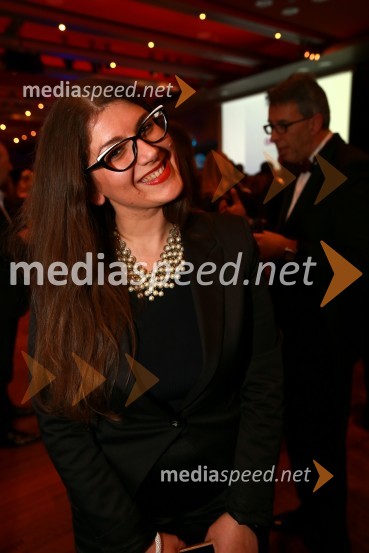  Milica KoturOna 365 za leto 2015 je Maja Plaz