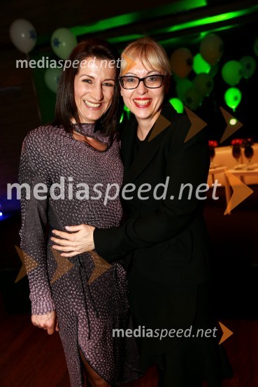  Betka Šuhel Mikolič, mentorica nastopanja v javnosti, radijska in televizijska voditeljica, podjetje BPR;  Darija Strah,  dr. med., specialistka ginekologije in porodništvaOna 365 za leto 2015 je Maja Plaz