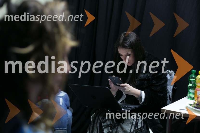  Eva Pakiž, manekenka1. ženska salamiada v Sevnici na dan mučenikov razvajala dame