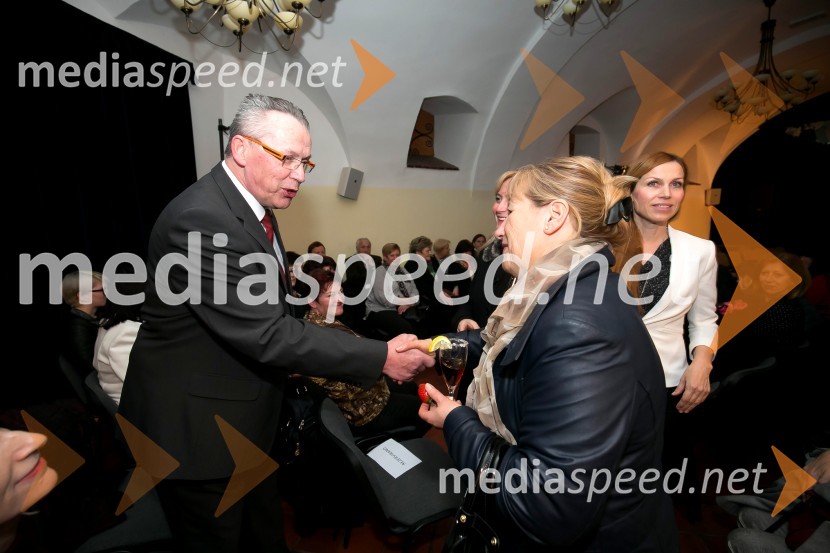  Marjan Kurnik, direktor, Kopitarna Sevnica;  ... 1. ženska salamiada v Sevnici na dan mučenikov razvajala dame