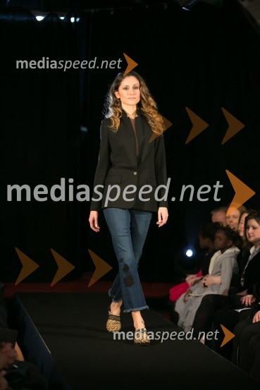  Stefania Bojić, manekenka, novinarka1. ženska salamiada v Sevnici na dan mučenikov razvajala dame