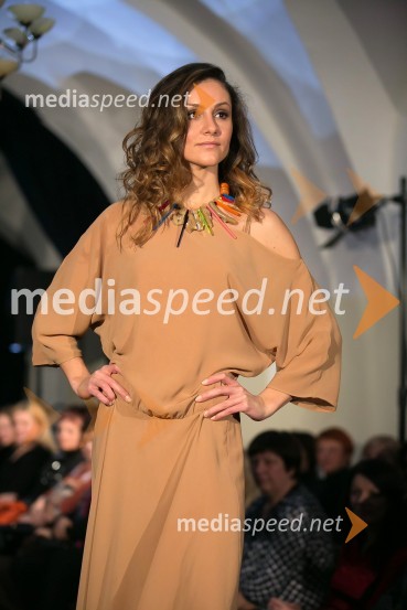  Stefania Bojić, manekenka, novinarka1. ženska salamiada v Sevnici na dan mučenikov razvajala dame