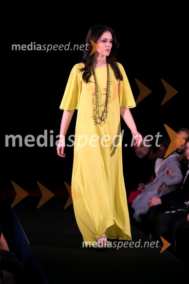  Eva Pakiž, manekenka1. ženska salamiada v Sevnici na dan mučenikov razvajala dame