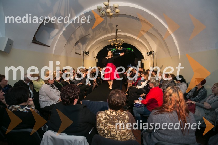  Katja Verderber - Katarina Mala, pevka1. ženska salamiada v Sevnici na dan mučenikov razvajala dame