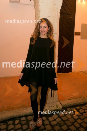  Stefania Bojić, manekenka, novinarka1. ženska salamiada v Sevnici na dan mučenikov razvajala dame